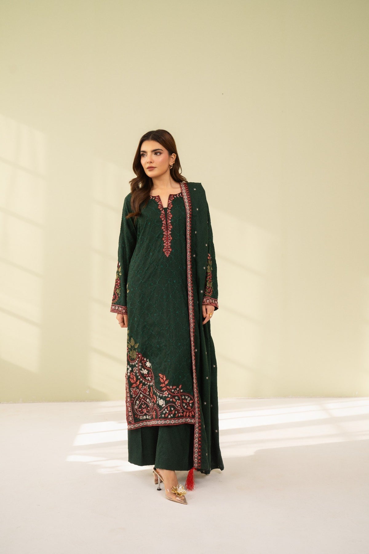 Embroidered 3 Piece Green 0005